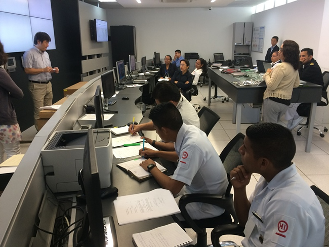 Experto japonés ofreció taller sobre monitoreo de tsunamis