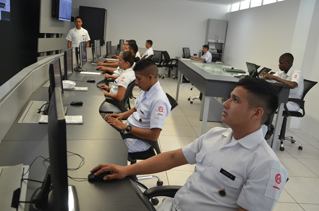 Hidrógrafos realizaron diplomado en tsunamis Hidrógrafos realizaron diplomado en tsunamis