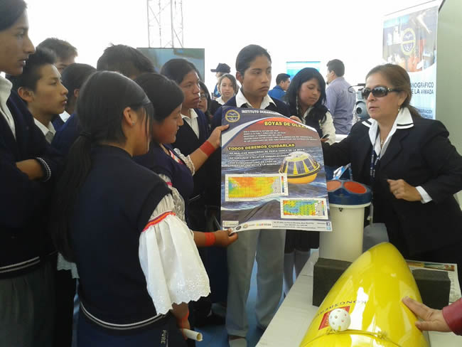 Técnicos del Instituto Oceanográfico de la Armada participan en feria científico tecnológica “Innopolis” en Yachay innopolis1 20150116
