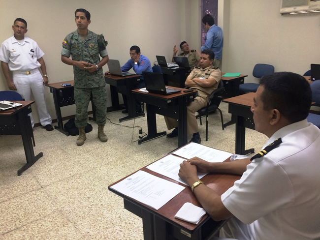 Personal militar de la Armada recibió curso sobre Sistema de Información Geográfica en el Inocar