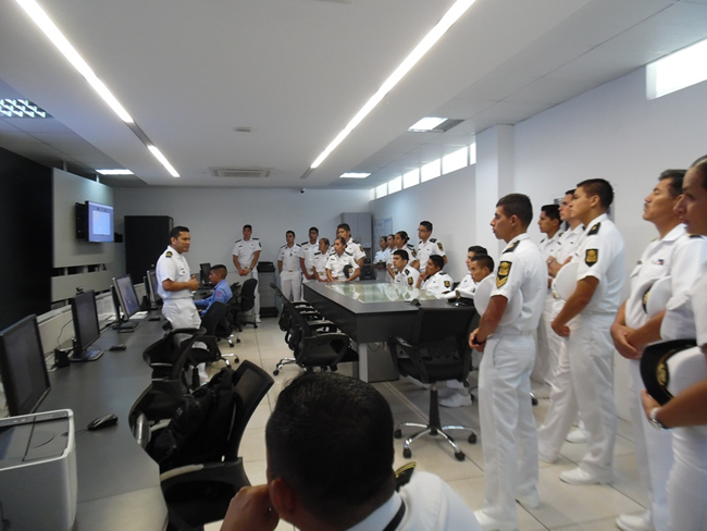 Guardiamarinas de la Armada de México visitaron el Inocar