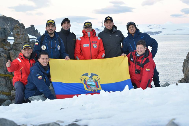 Investigador de Inocar participó en expedición científica de Colombia en la Antártida