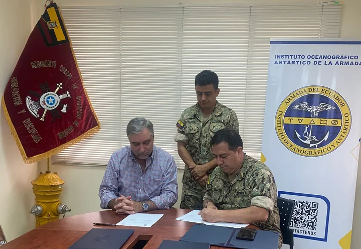 Firma de Convenio INOCAR BCBG 1