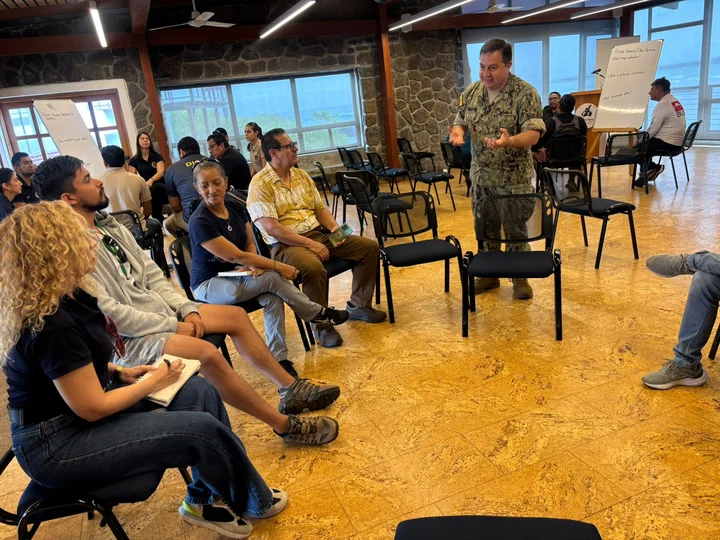 Inocar lideró taller interinstitucional en Galápagos para fortalecer la seguridad marítima y la conservación del entorno marino