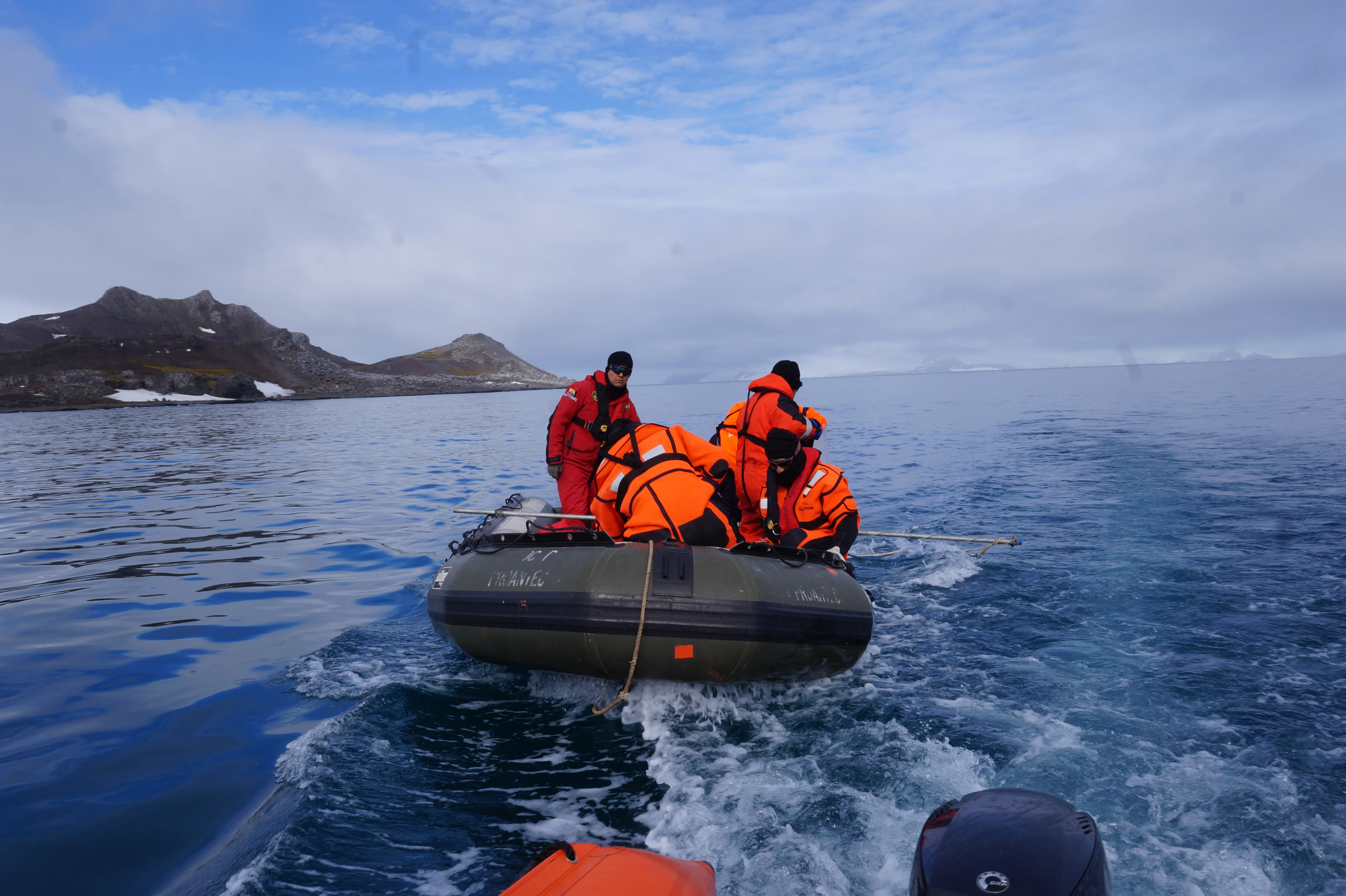 Resultados de la Convocatoria Antártica I+D+i 2025: Proyectos seleccionados para la XXIX Expedición Antártica Ecuatoriana Resultados de la Convocatoria Antártica I+D+i 2025: Proyectos seleccionados para la XXIX Expedición Antártica Ecuatoriana